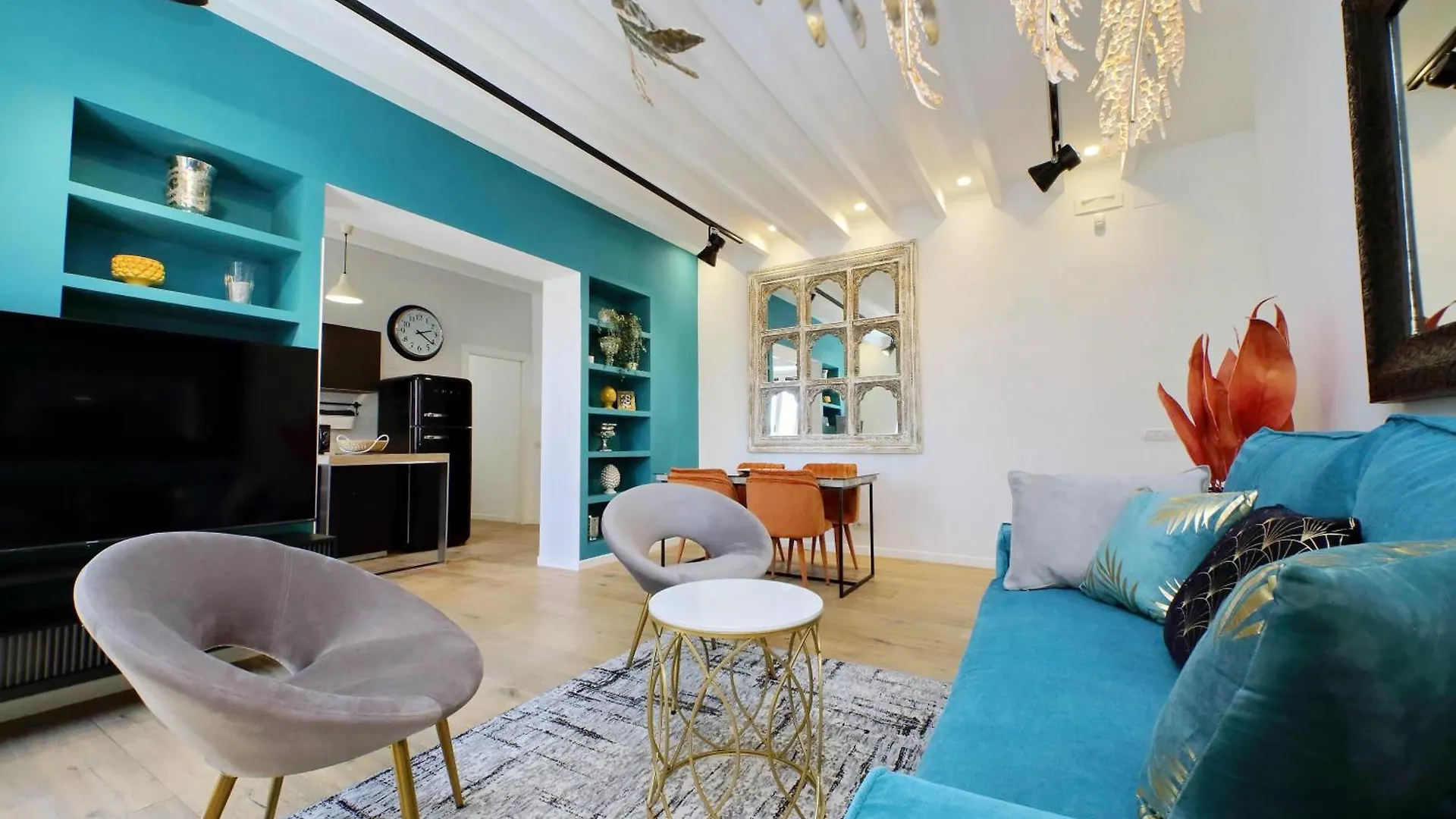 Amazing Penthouse In The Heart Of Rome Apartment