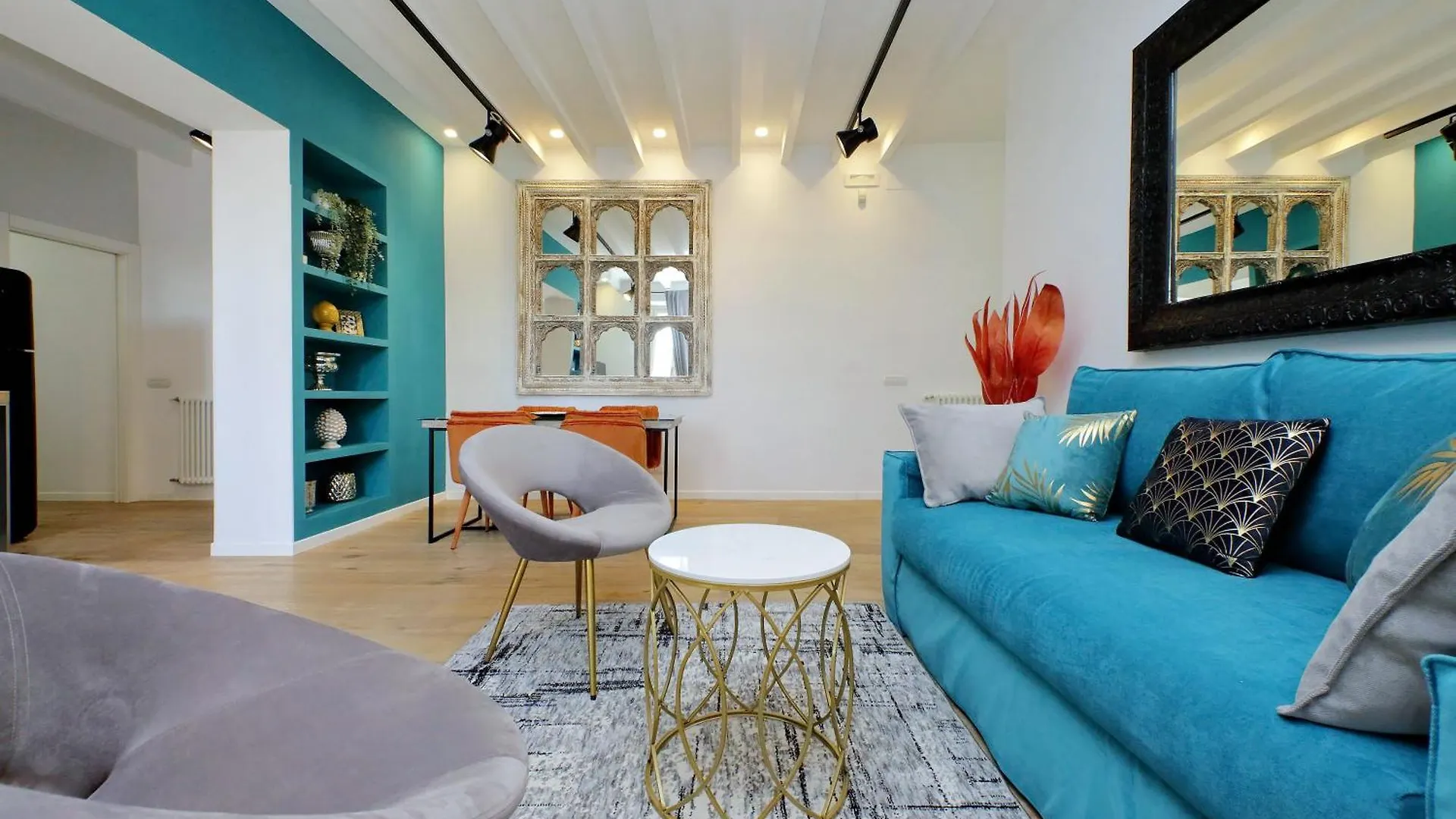 Amazing Penthouse In The Heart Of Rome Apartment