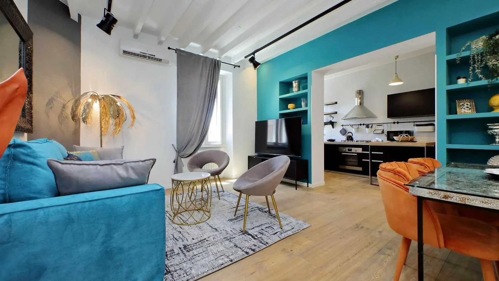 Amazing Penthouse In The Heart Of Rome Apartment